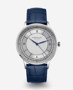 popup|Satiniertes Zifferblatt mit Rundschliff|Mehrere konzentrische Kreise werden mit Linien in die namensgebenden Sektoren aufgeteilt. Zusätzlich besitzt der Stundenring des satinierten Zifferblatts einen Rundschliff. Diese Aufteilung sorgt für eine funktionale, optische Klarheit und ermöglicht ein besonders leichtes Ablesen.