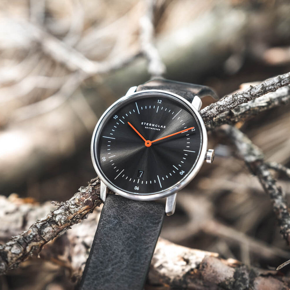 popup|Samtweiches Kalbslederarmband|Unser Lederarmband "Vintage" stammt von einer familiengeführten Ledermanufaktur aus dem Bayerischen Wald, die seit Jahrzehnten für eine herausragende Verarbeitungsqualität steht.