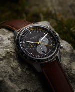 popup|Kratzfestes Saphirglas|Für eine klare Sicht sorgt doppelt entspiegelte Saphirglas – das dritthärteste transparente Material der Welt.