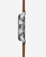 popup|Rostfreier 316L Edelstahl|Das markante Gehäuse aus gebürstetem 316L Edelstahl erinnert an die steilen Felswände des Schweizer Furkapasses.