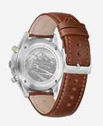 popup|"Furkapass" Bodengravur|Den Gehäuseboden ziert eine haptisch spürbare Gravur des weltberühmten Alpenpasses, der insbesondere bei Oldtimer- und James Bond Fans beliebt ist.