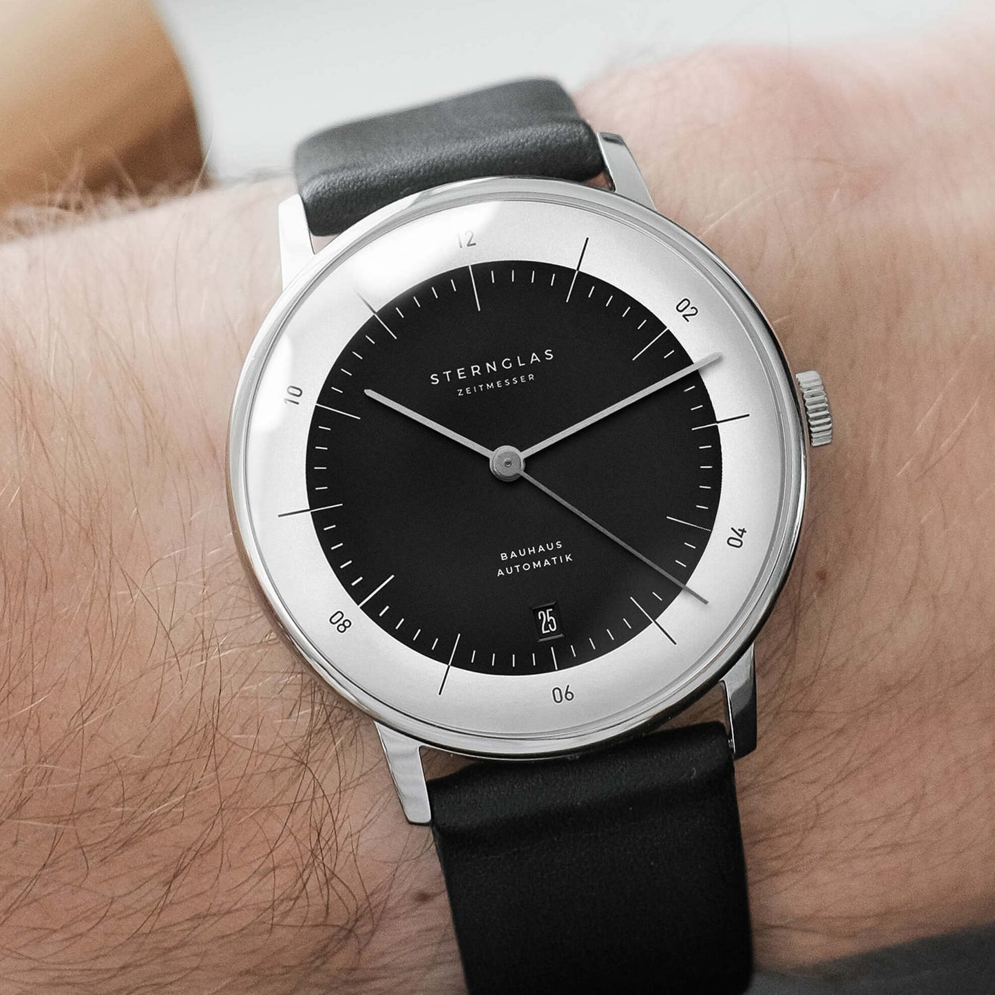 popup|Samtweiches Kalbslederarmband|Unser Lederarmband "Premium" stammt von einer familiengeführten Ledermanufaktur aus dem Bayerischen Wald, die seit Jahrzehnten für eine herausragende Verarbeitungsqualität steht.