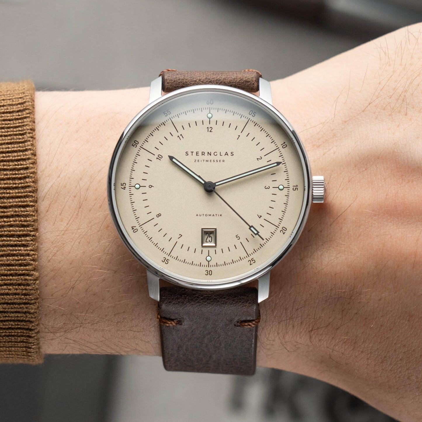 Hamburg Pro Automatik alabaster