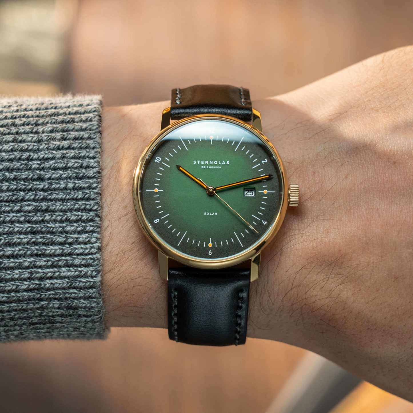 Naos Solar dunkelgrün