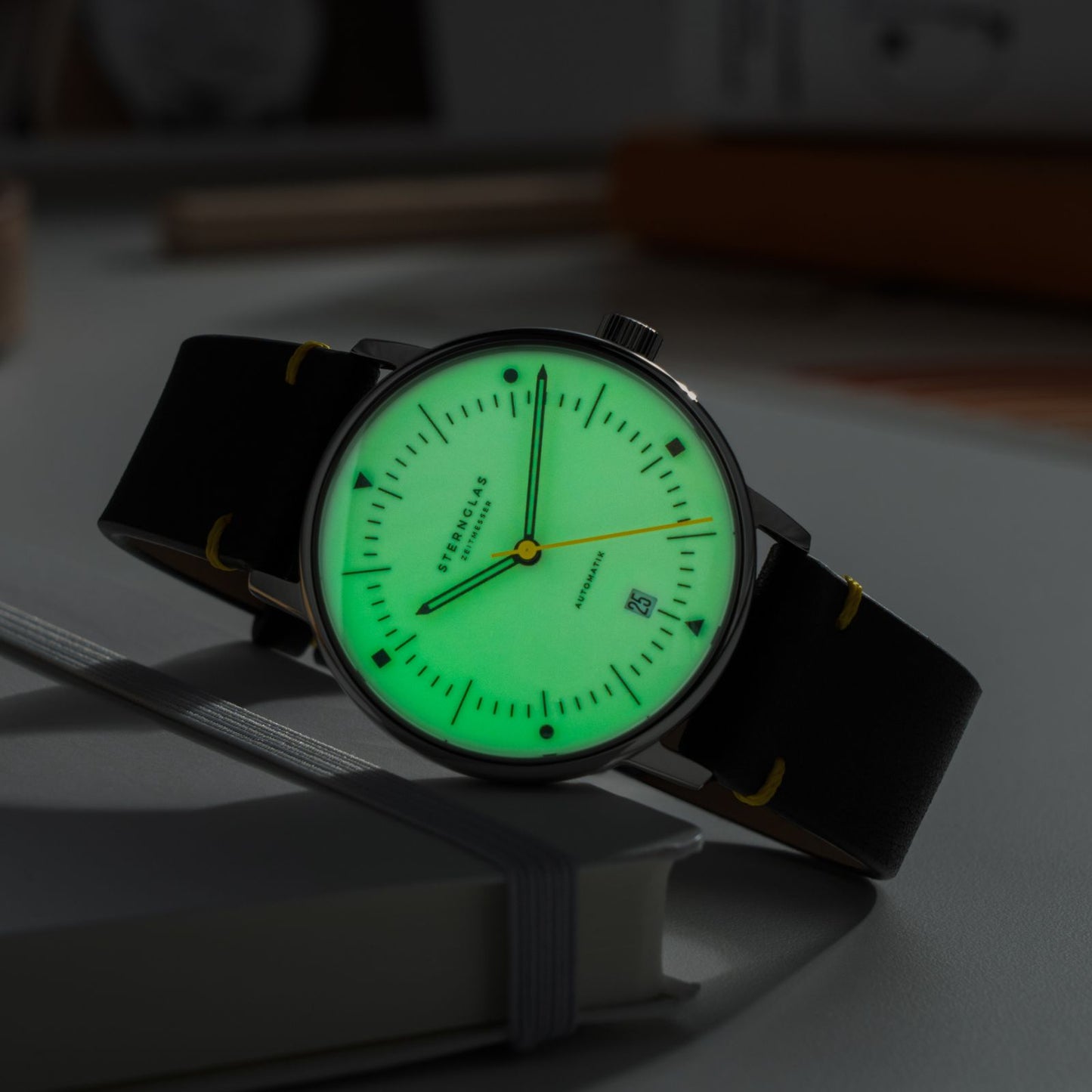 Naos Automatik Edition Bauhaus X gelb