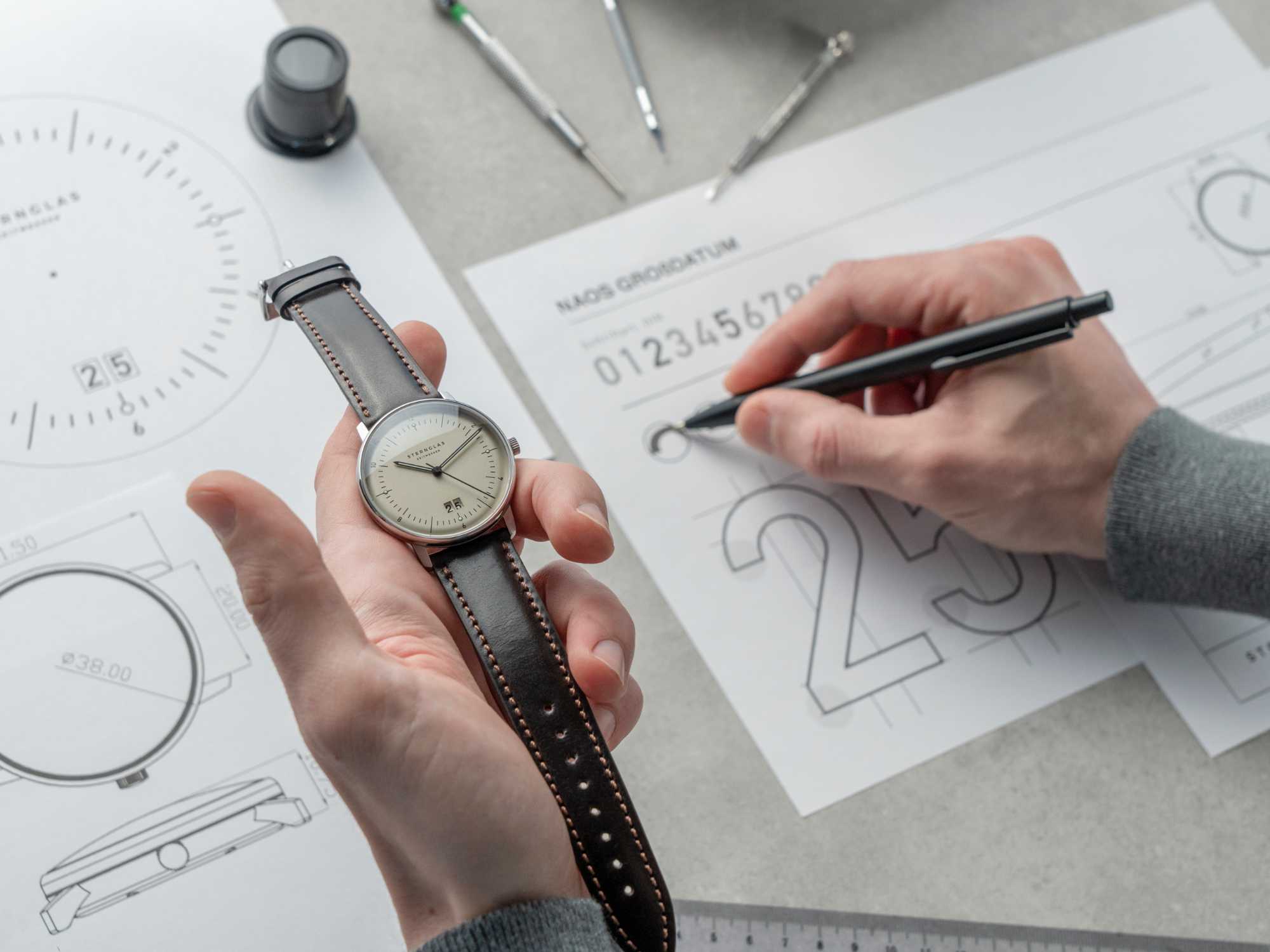 Technische Zeichnungen und Entwurf einer STERNGLAS Uhr